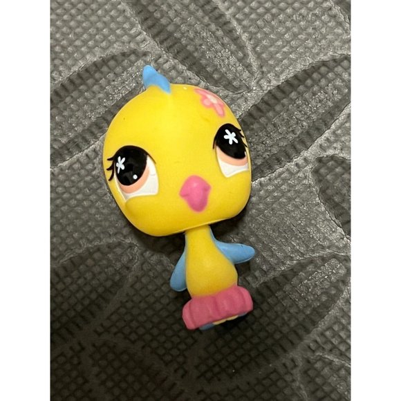 Littlest Pet Shop LPS Yellow Parakeet Bird #546 Easter Egg Set 546 Flower head - Picture 1 of 5